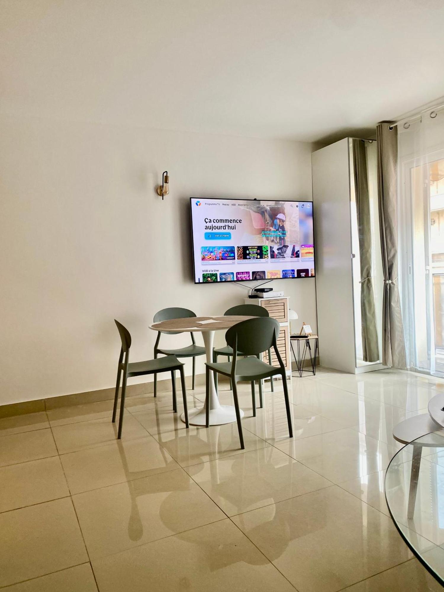 3 Pieces- Vieux Port- Terrasse - Parking Possible Apartment Кан Екстериор снимка